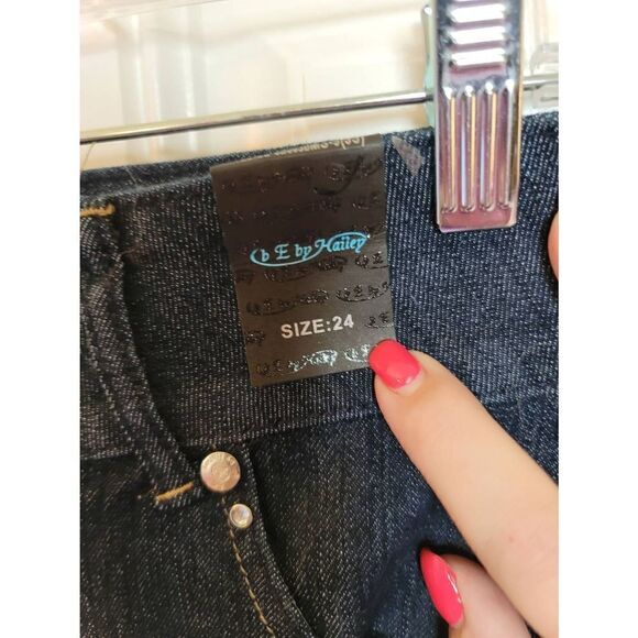 New Be by Hailey Jeans - Picture 2 of 5
